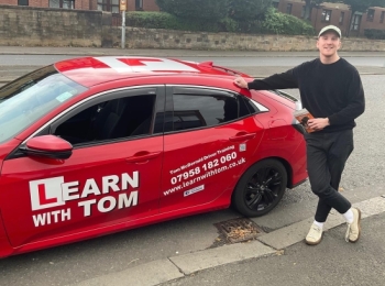 Alasdair leaned to drive with Tom 🚗💨