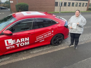 Karen learned to drive with Tom 🚗💨